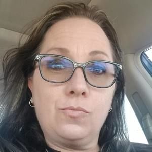 Meet your Posher, Deedra